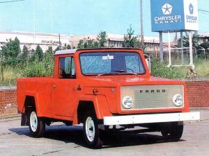 1975 Fargo D100 S